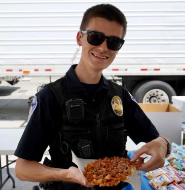News Arbor Day group photo