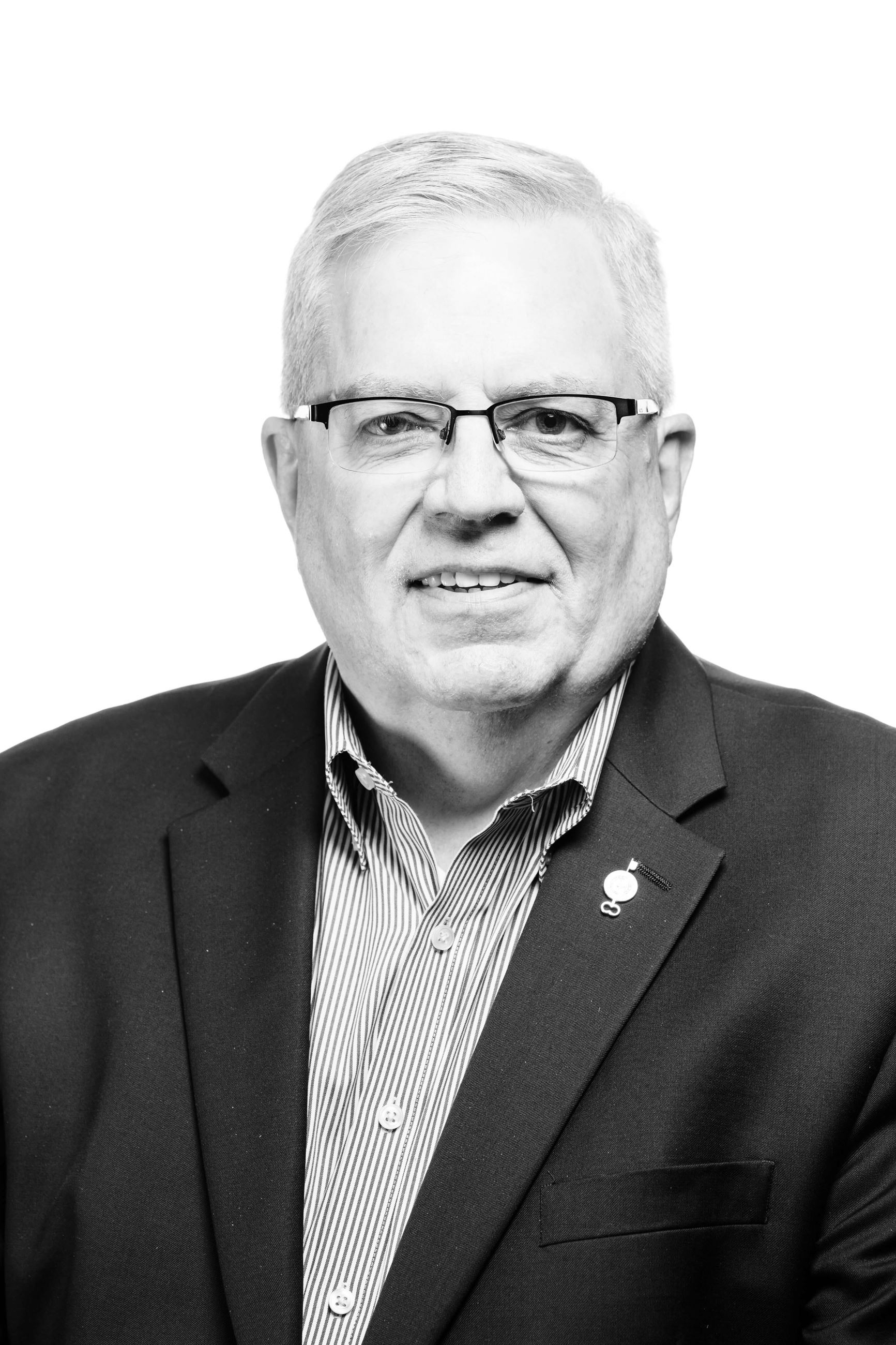 TownOfAvonHeadshots-bw-john